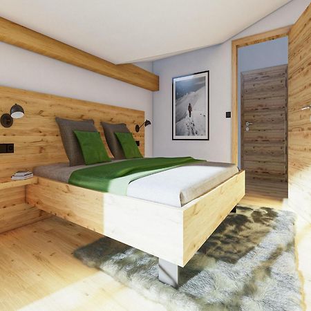 Bergzeit Flat Saalbach Directly On The Ski Piste Esterno foto